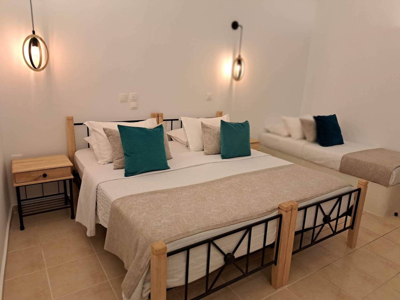 Amerisa-Suites-Room-13