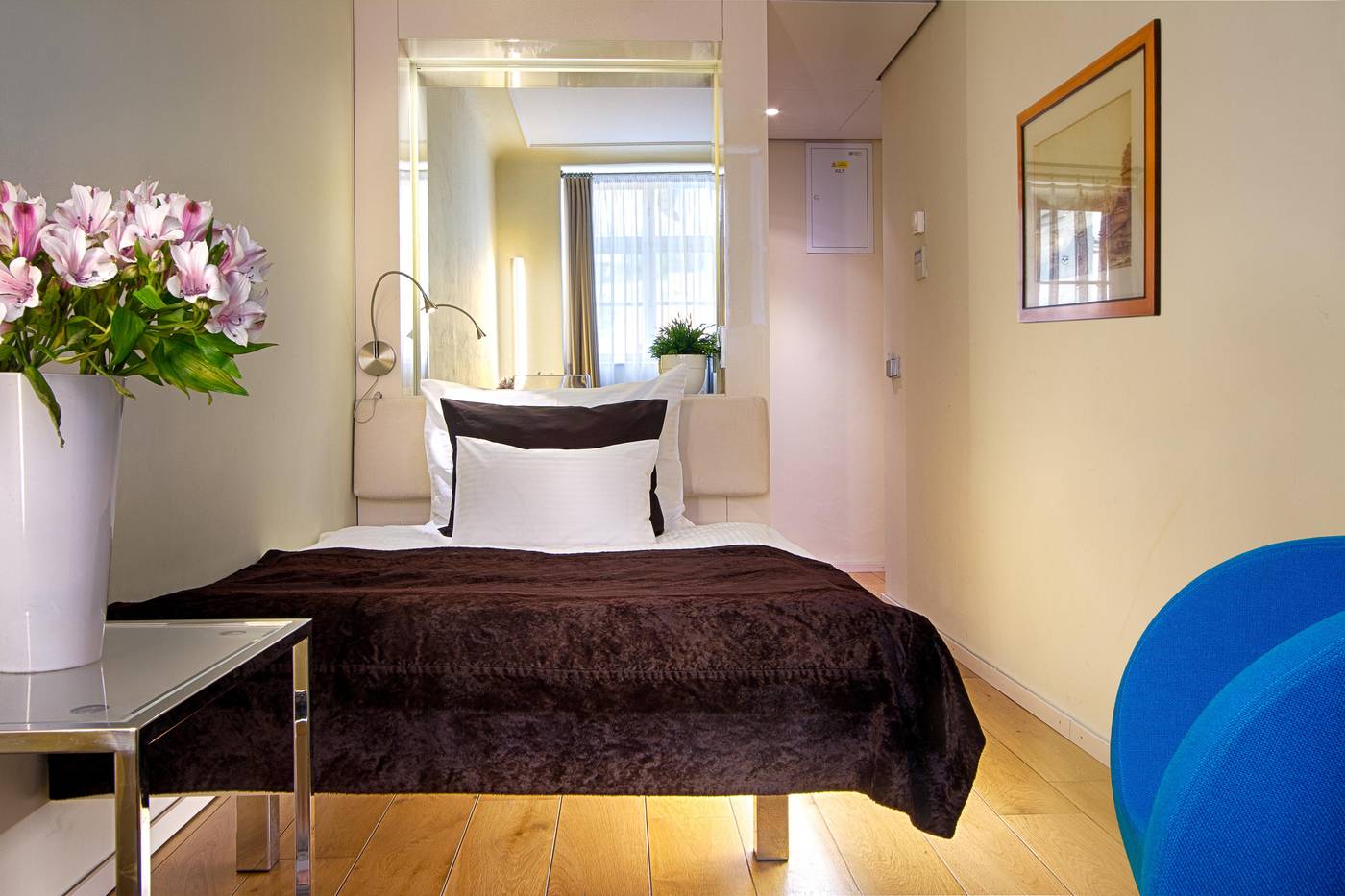 Three-Storks-Hotel-Room-4