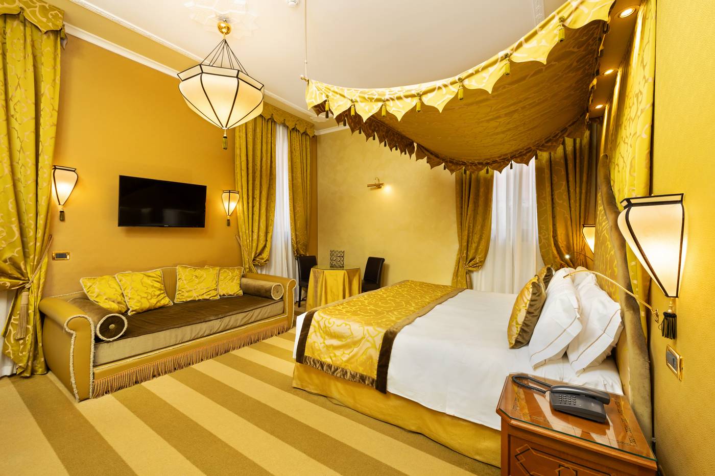 Ai-Mori-d-Oriente-Room-24