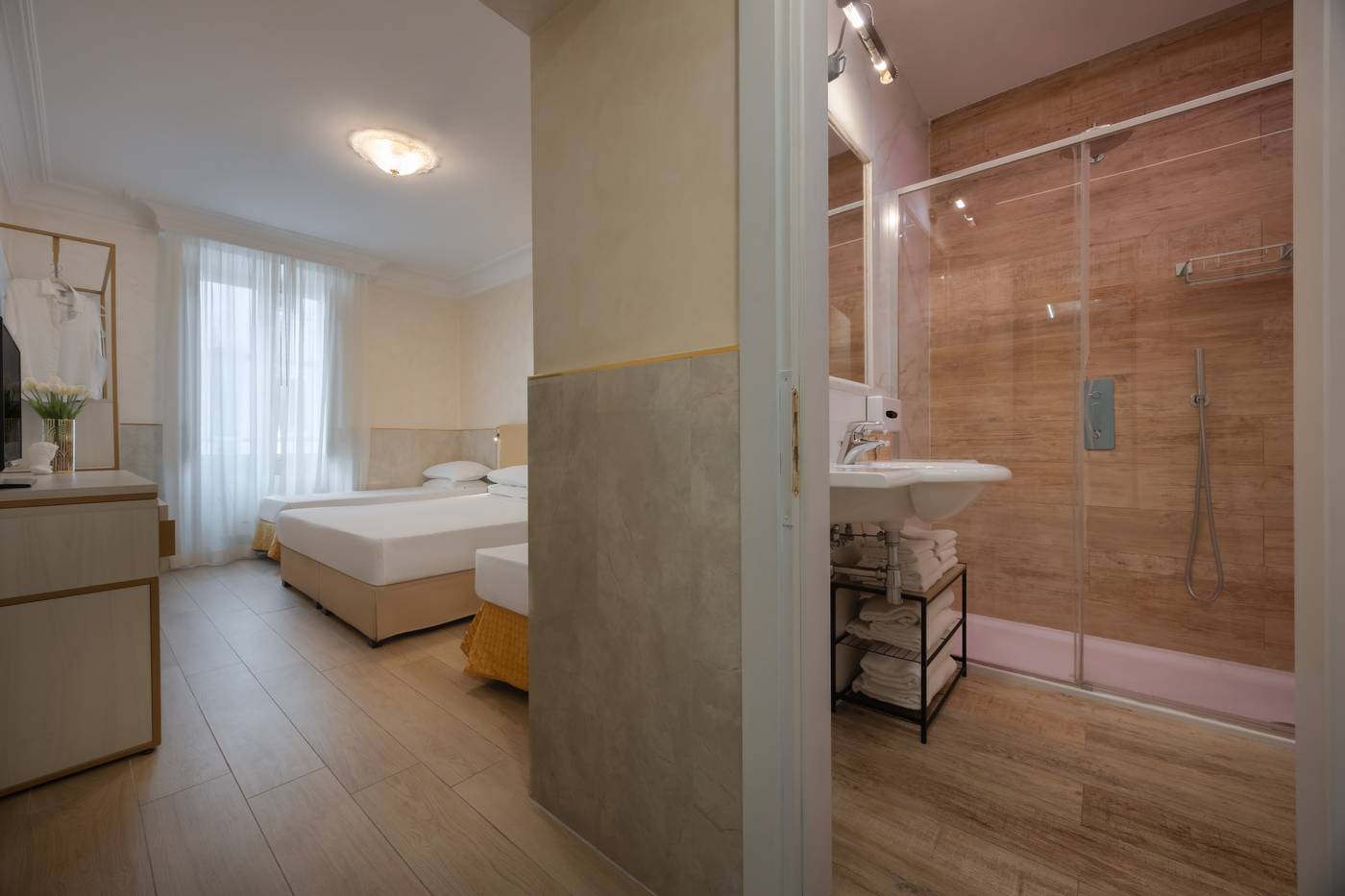 Palladium-Palace-Room-38