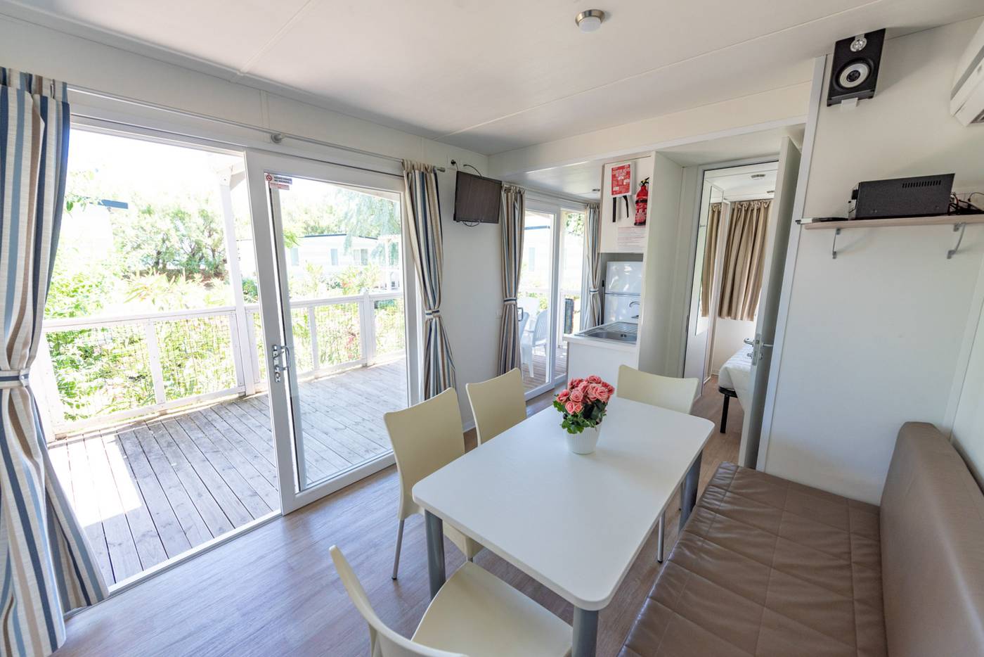 Club-del-Sole-Stork-Family-Collection-Room-17