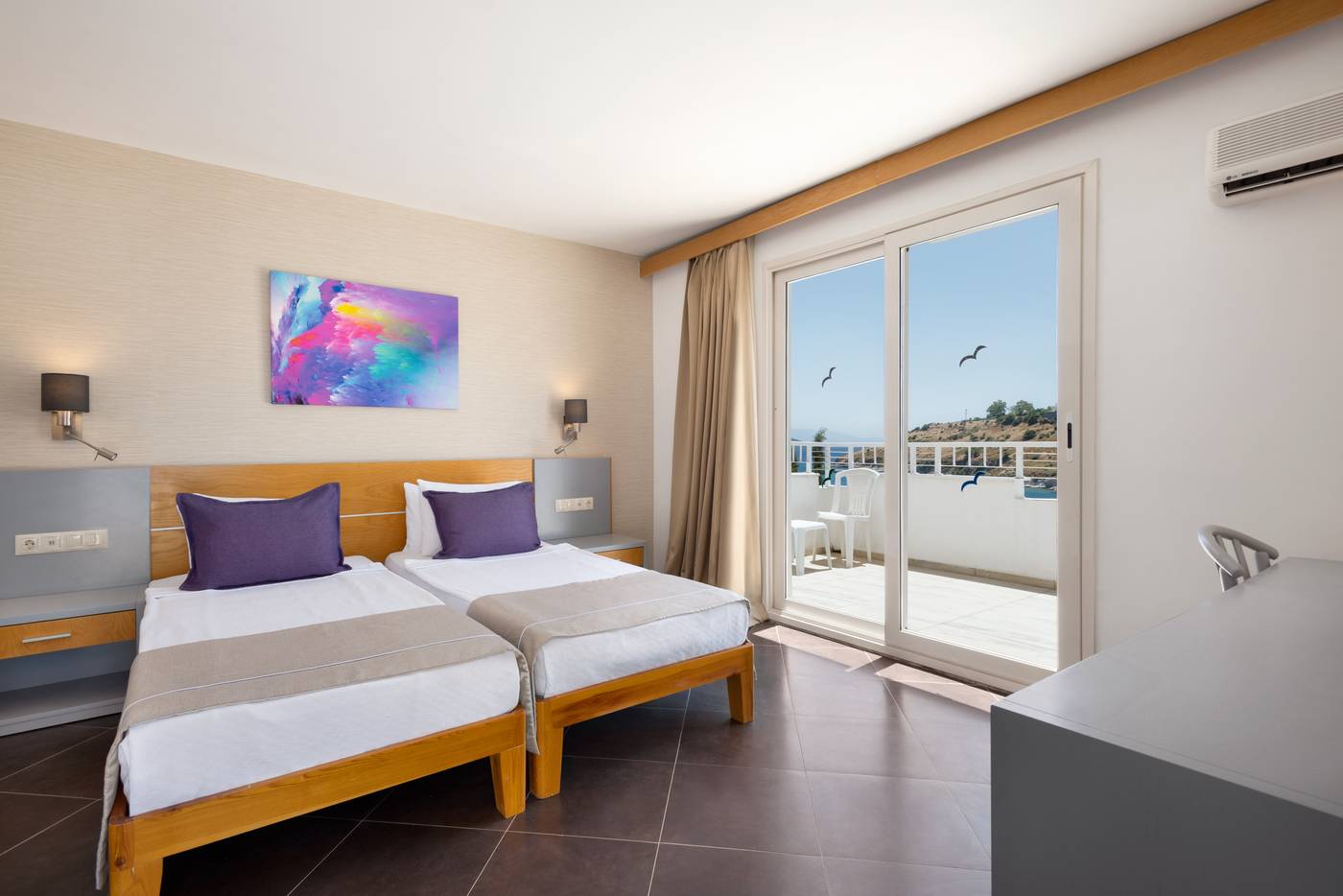Hotel-Mavi-Kumsal-Room-11