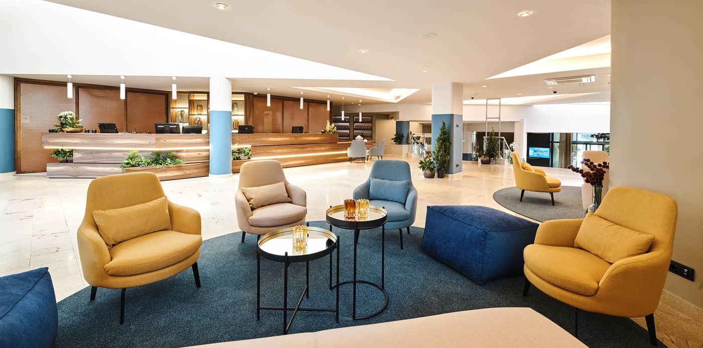 Aminess-Maestral-hotel-Lobby-49