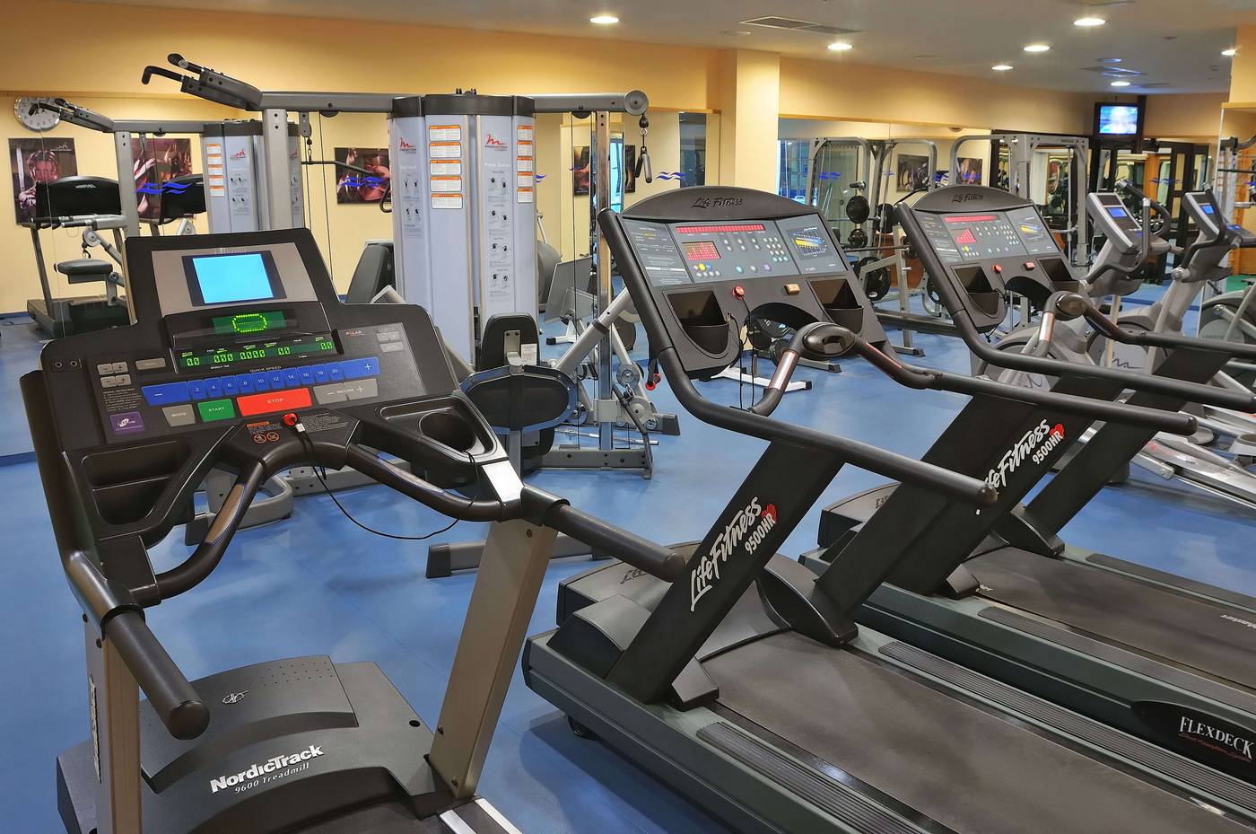 Verdi-Budapest-Aquincum-Sports-and-Entertainment-47