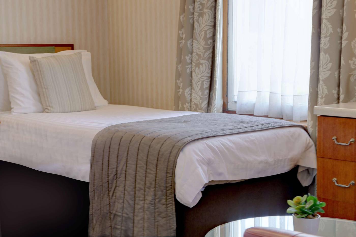 The-Monterey-Hotel--Sure-Hotel-Collection-by-Best-Room-29