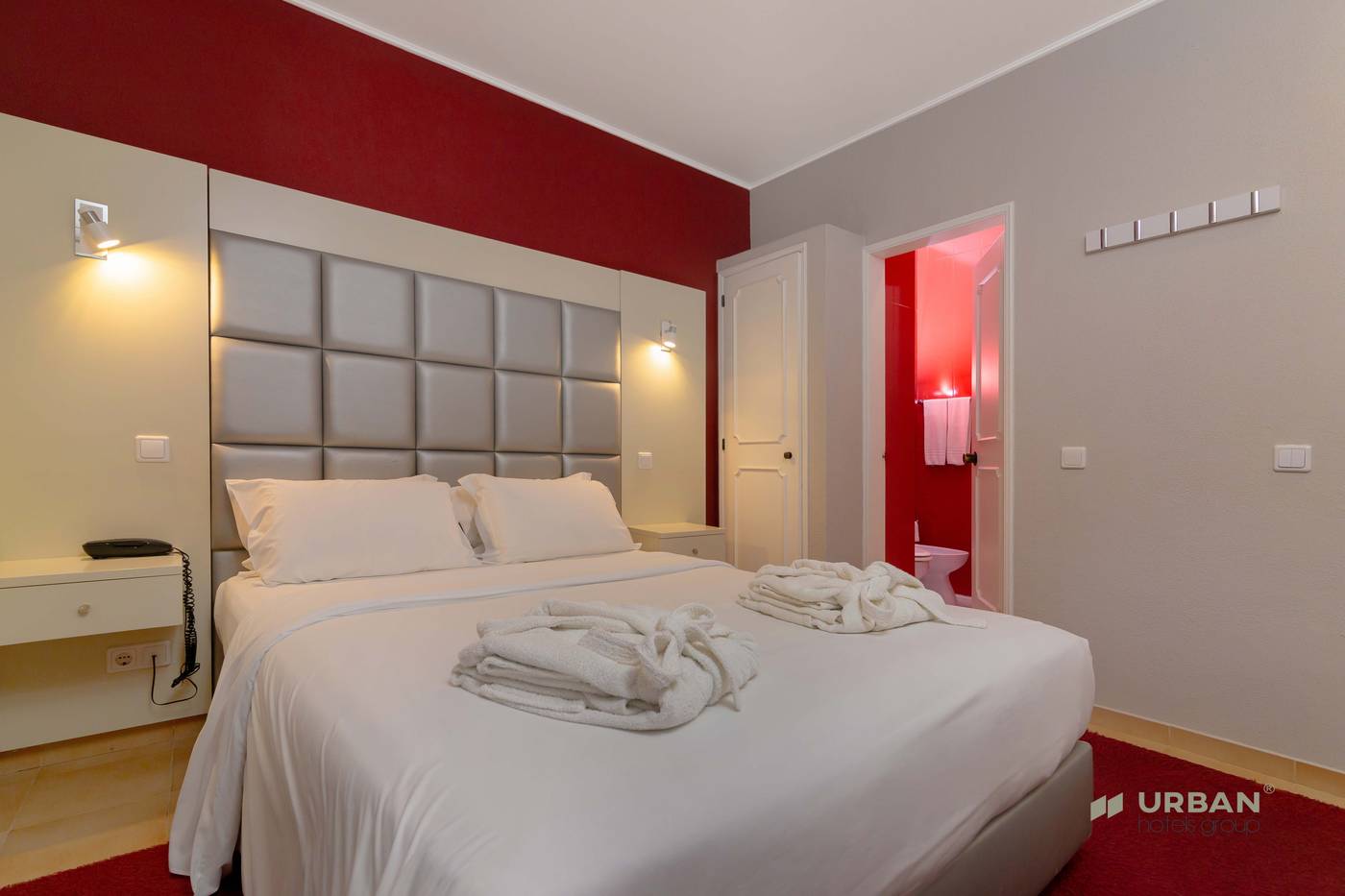 Hotel-Santa-Eulalia-Praia-Room-34