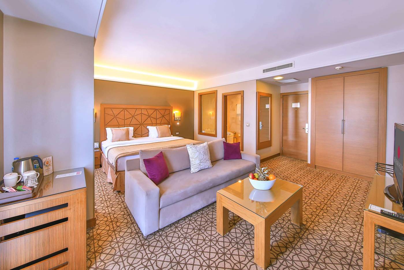 Ramada-Istanbul-Taksim-Room-5