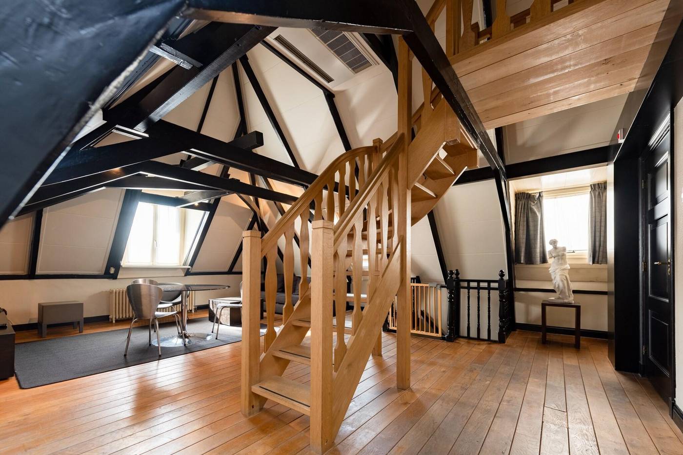 Catalonia-Vondel-Amsterdam-Room-5