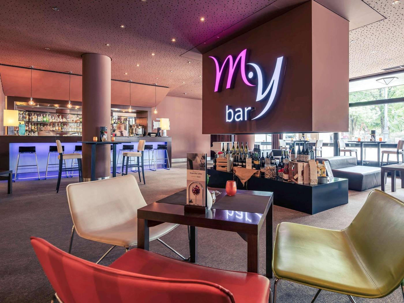 Mercure-Korona-Bar-19