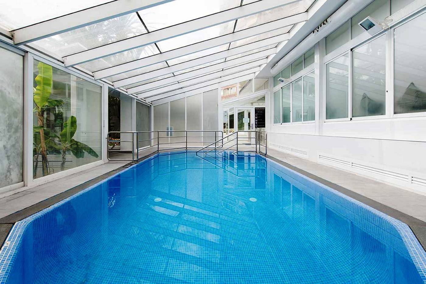 Apartamentos-Torre-Belroy-Pool-36