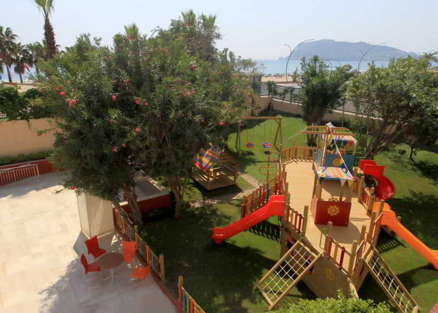 Taksim-International-Obakoy-Hotel-General-view-25