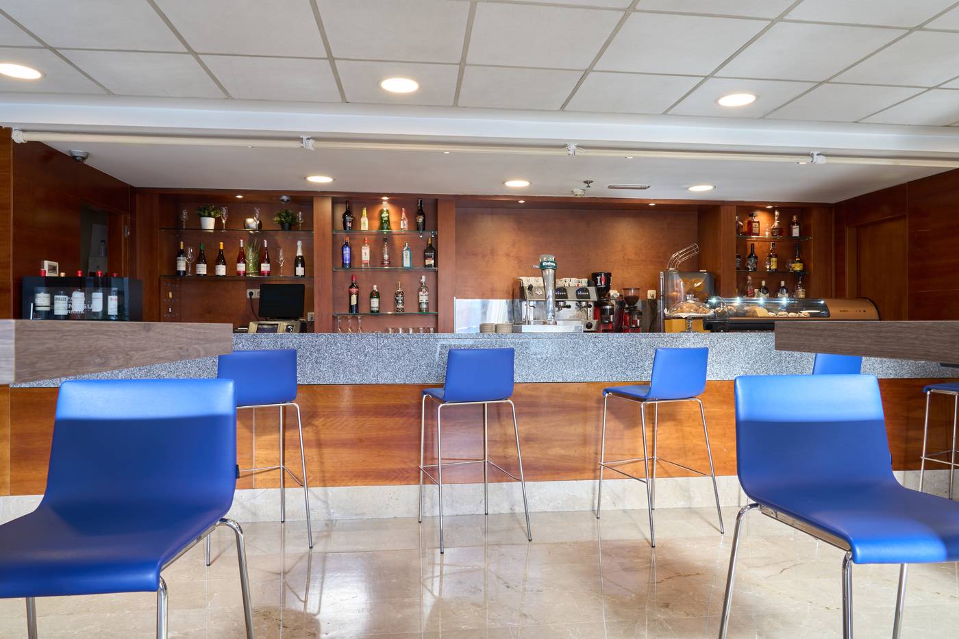 Porcel-Ganivet-Bar-18