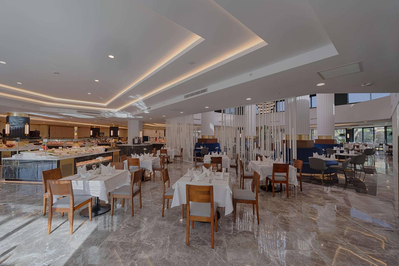 Seven-Seas-Hotel-Blue-Restaurant-64