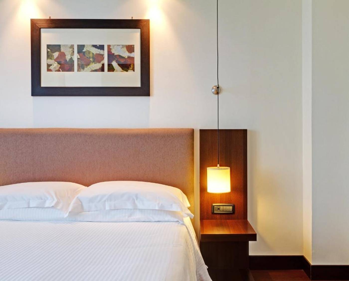 TH-Roma---Carpegna-Palace-Room-24