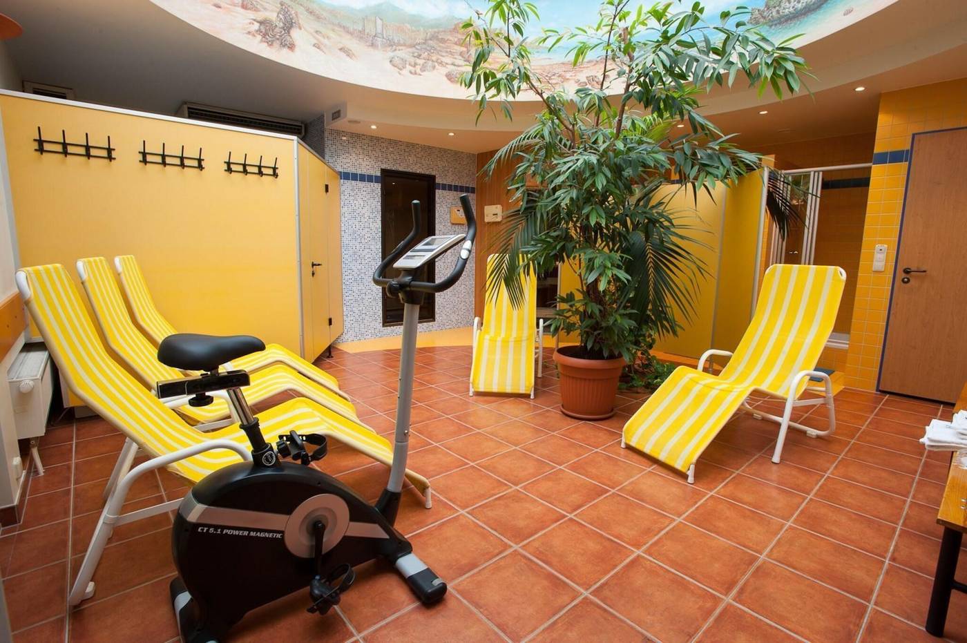 Hotel-Partner-Sports-and-Entertainment-40