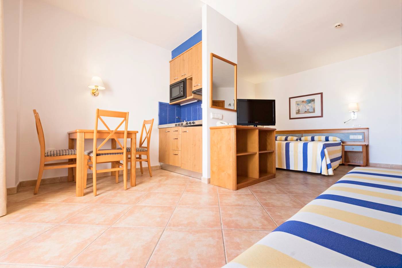 Rosamar-Aparthotel-All-Inclusive-Room-39