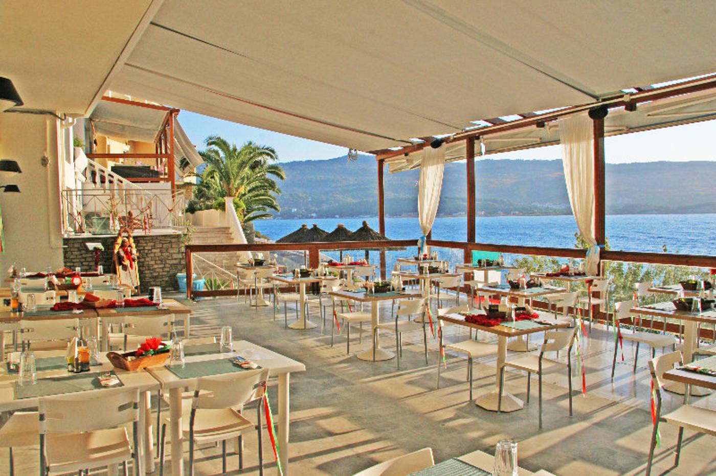 Samos-bay-Restaurant-4