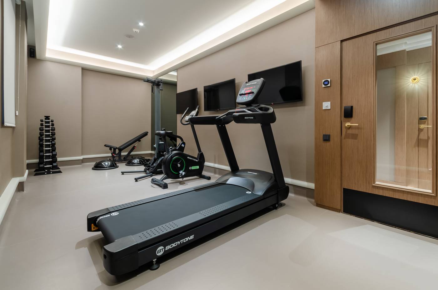 Eurostars-Lisboa-Baixa-Sports-and-Entertainment-42