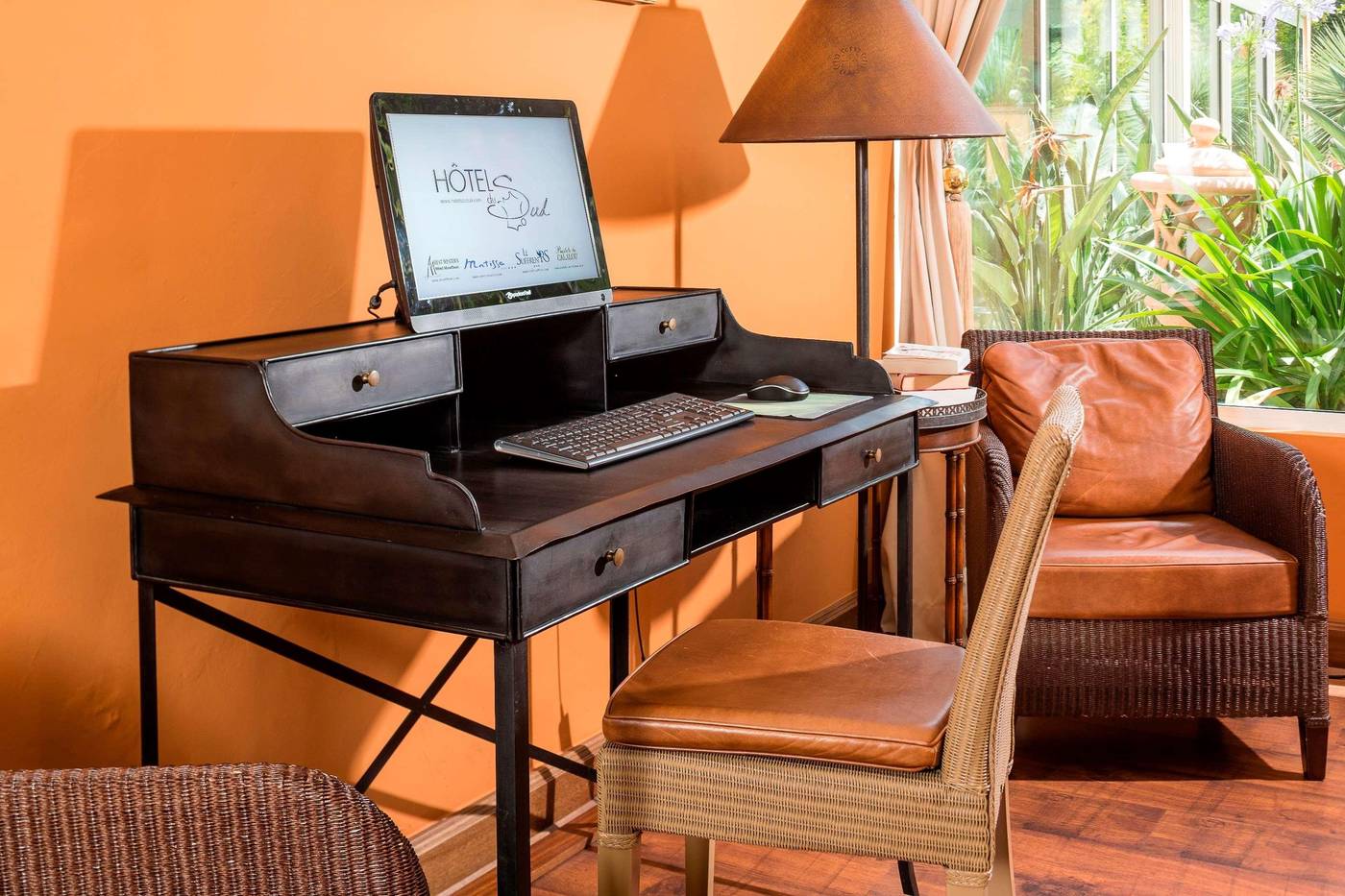 Best-Western-Premier-Montfleuri-Lobby-80