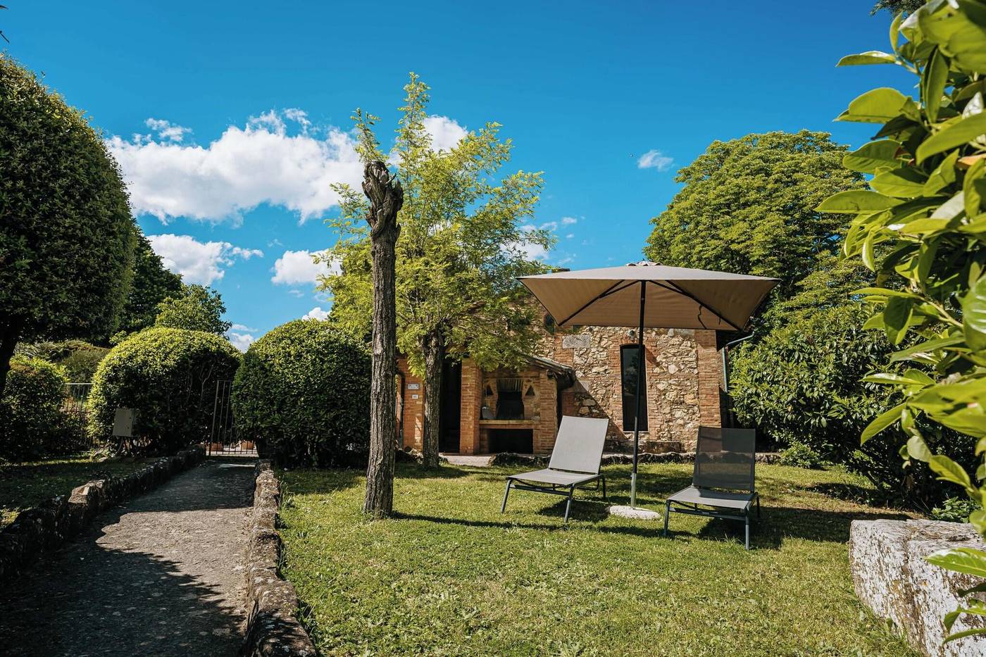 Borgo Il Poggiaccio-Italy-Sovicille-General view-9