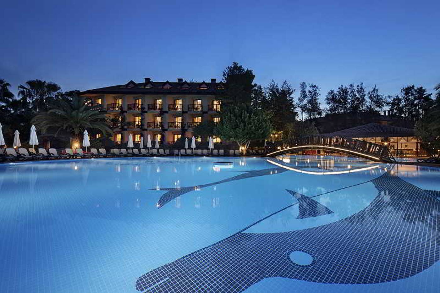 Alba-Resort-Hotel-Pool-10