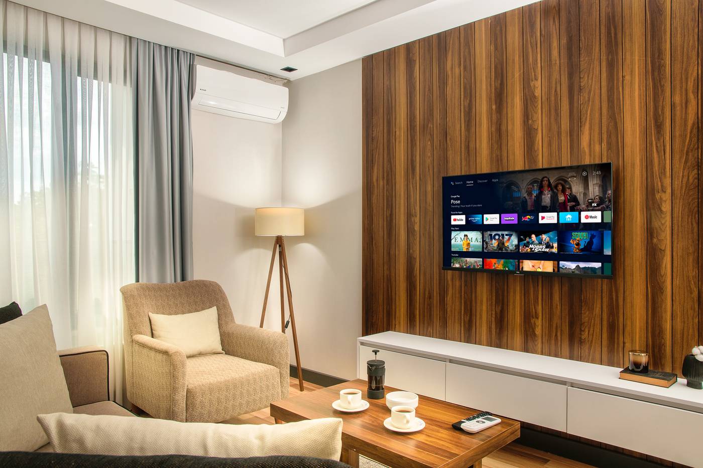 La-Mia-Suites-Room-17