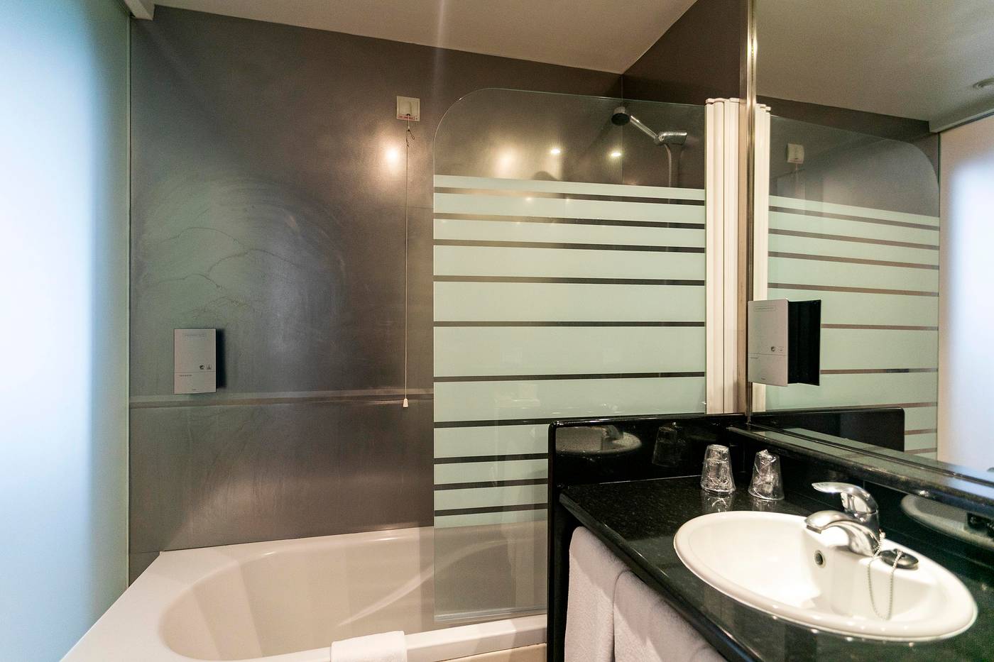 Ponta-Delgada-Room-24