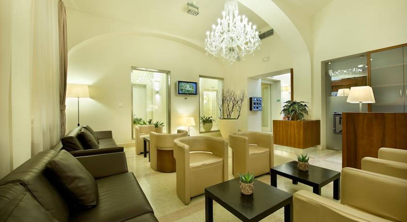 Hotel Maestro-Czech Republic-PRAGUE-Lobby-7