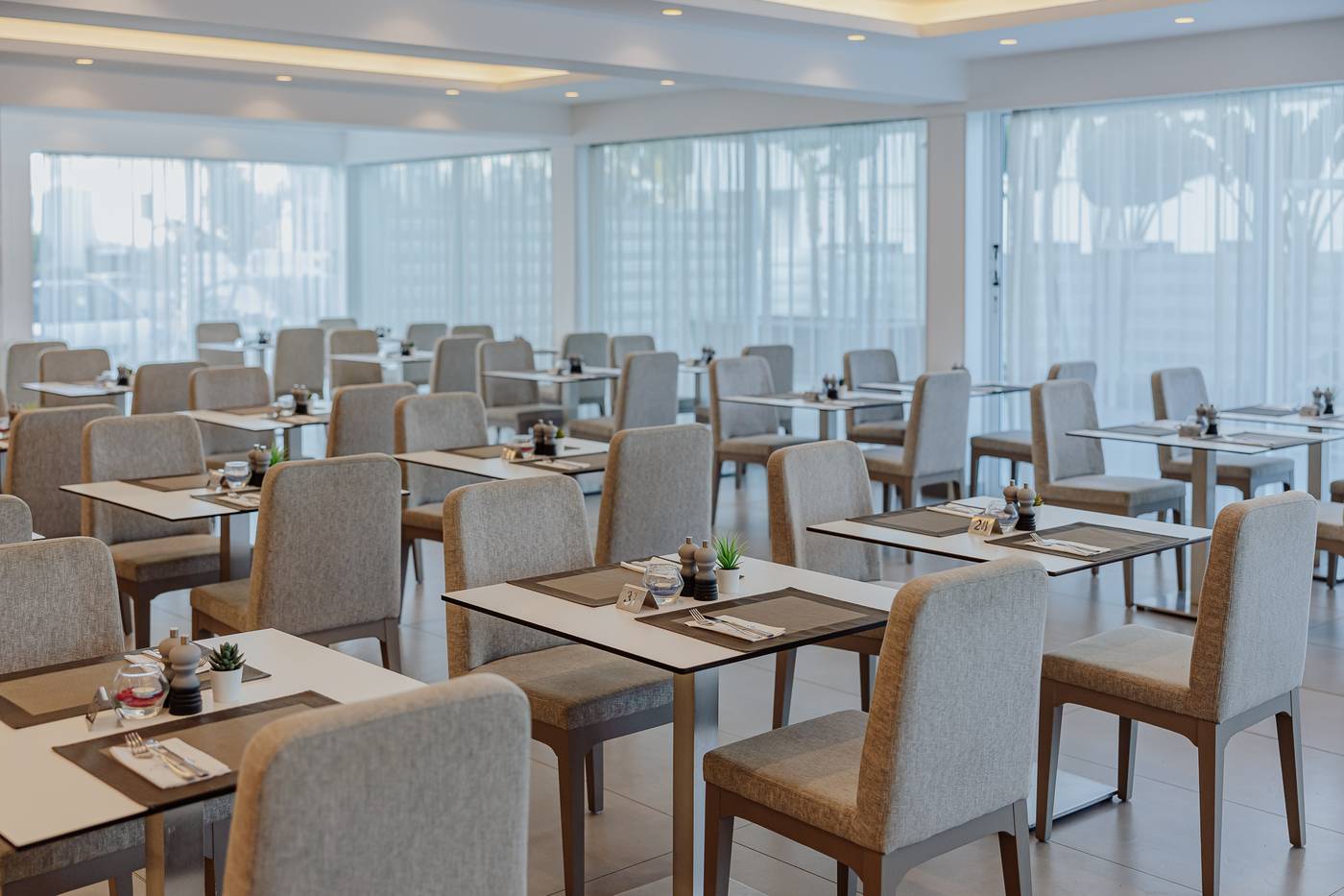 24.12.25 Tasia Maris Sands