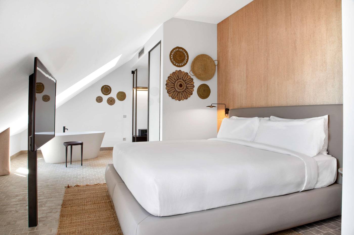 Atocha-Hotel-Madrid--Tapestry-Collection-by-Hilton-Room-30