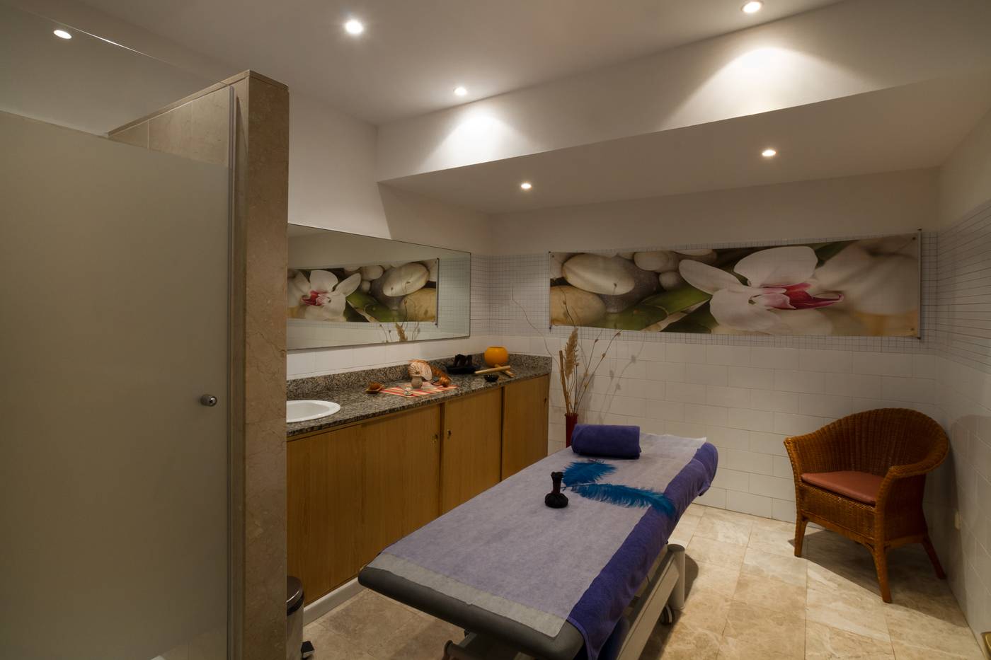 Ibersol-Almunecar-Beach-Spa-Sports-and-Entertainment-49