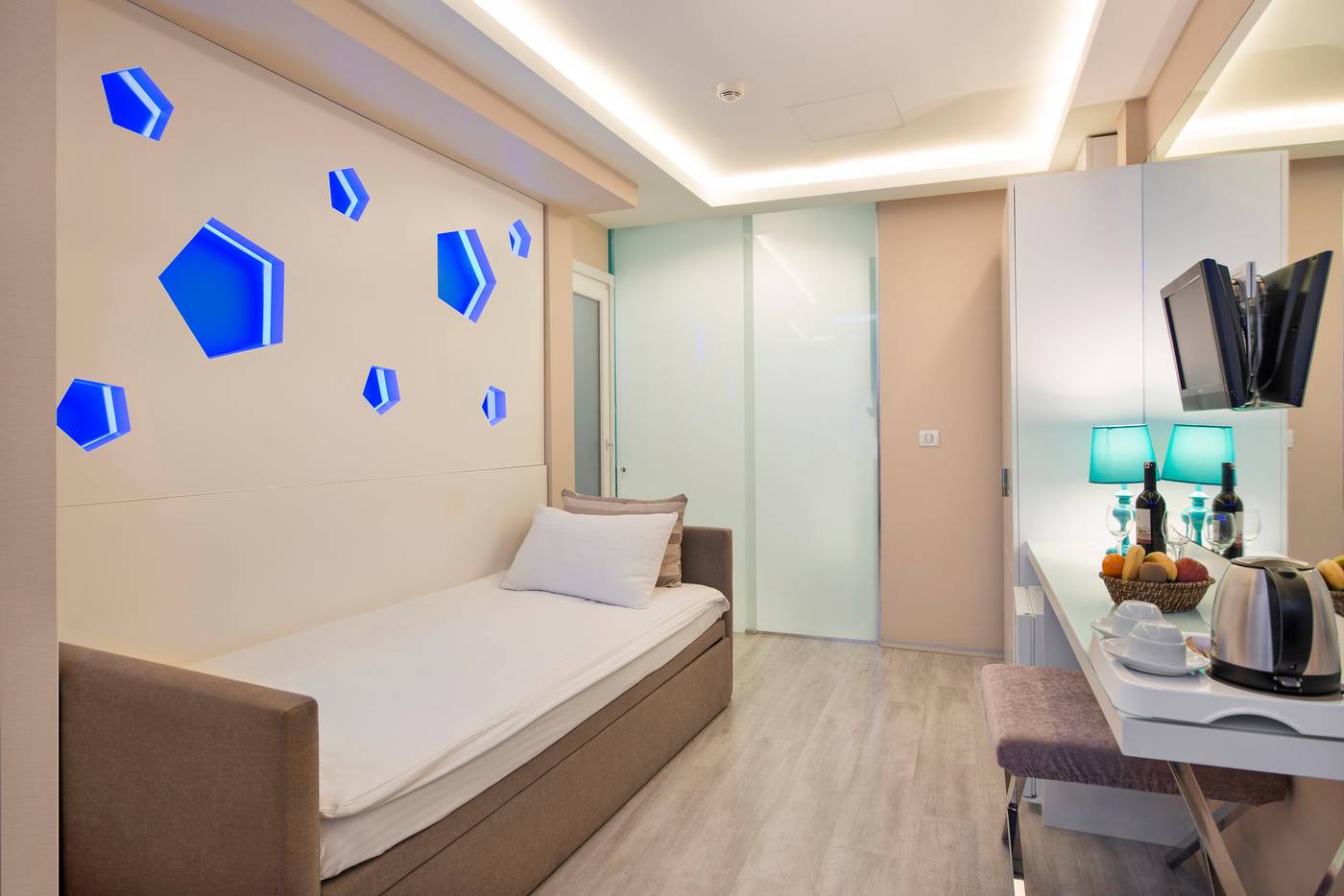 Evsen-Hotel---Adults-Only-Room-9