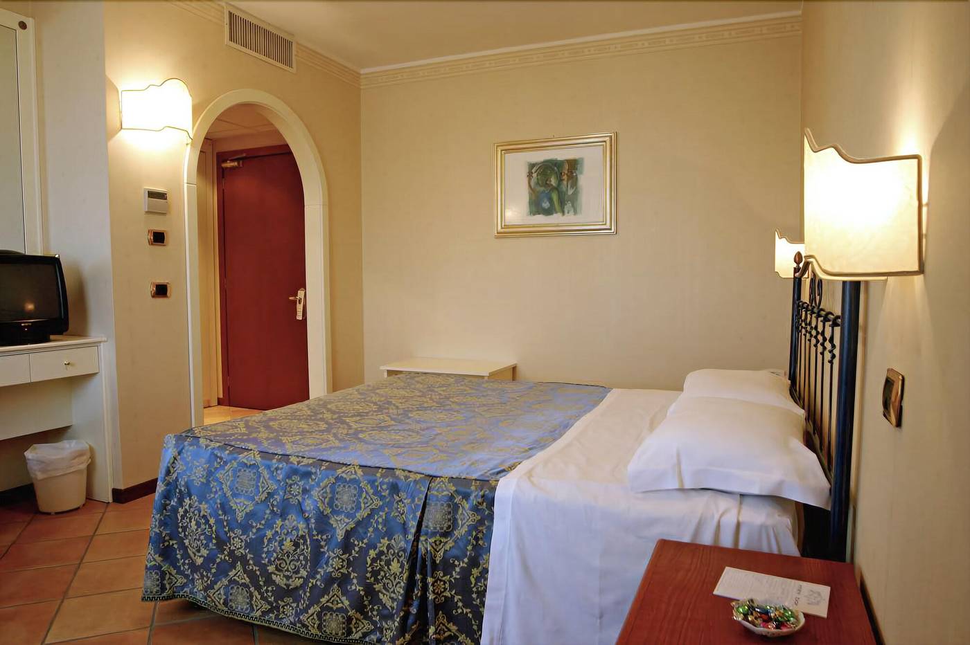 Hotel-Villa-Luigi-Room-10
