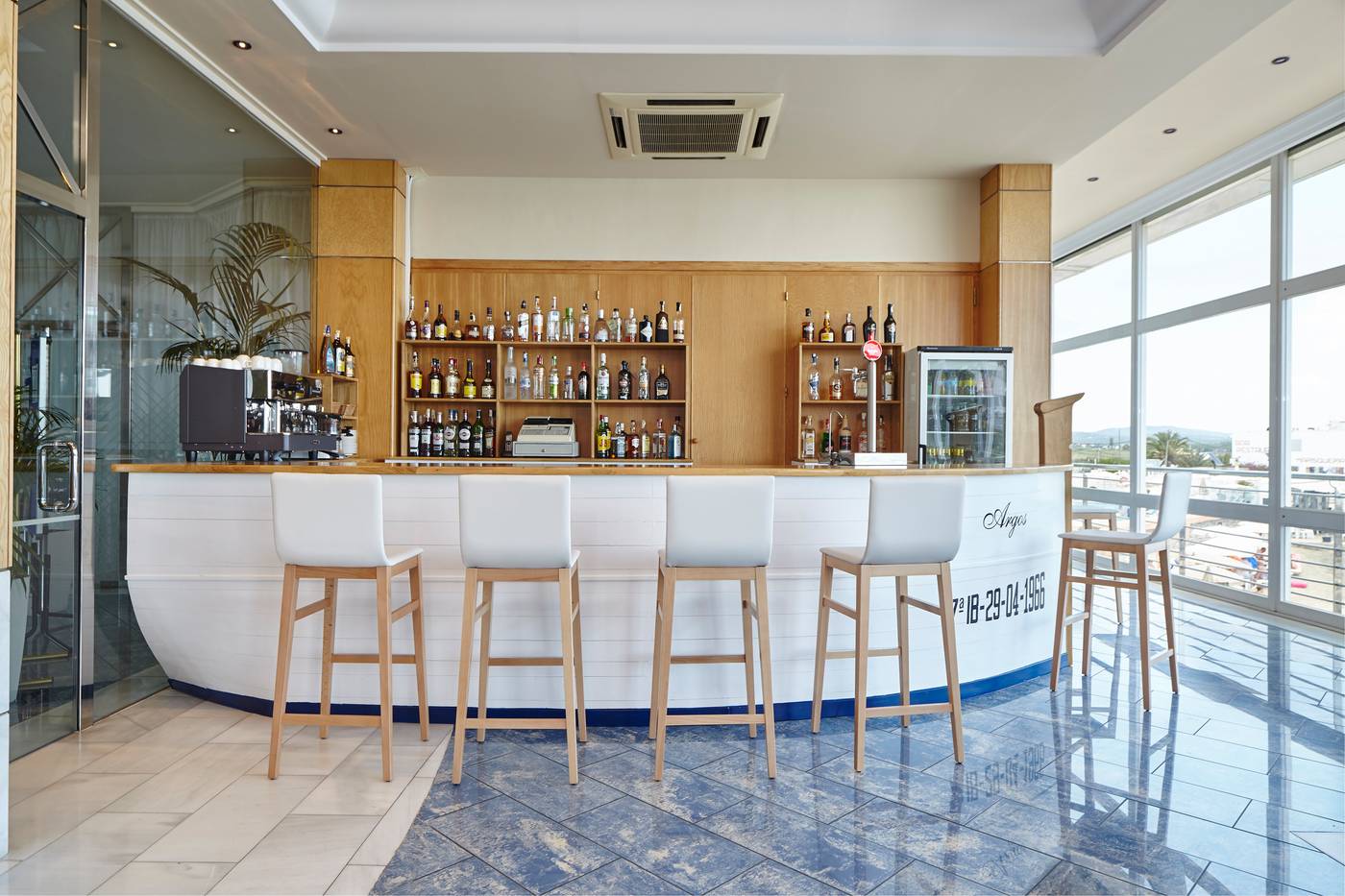 Argos-Lobby-29