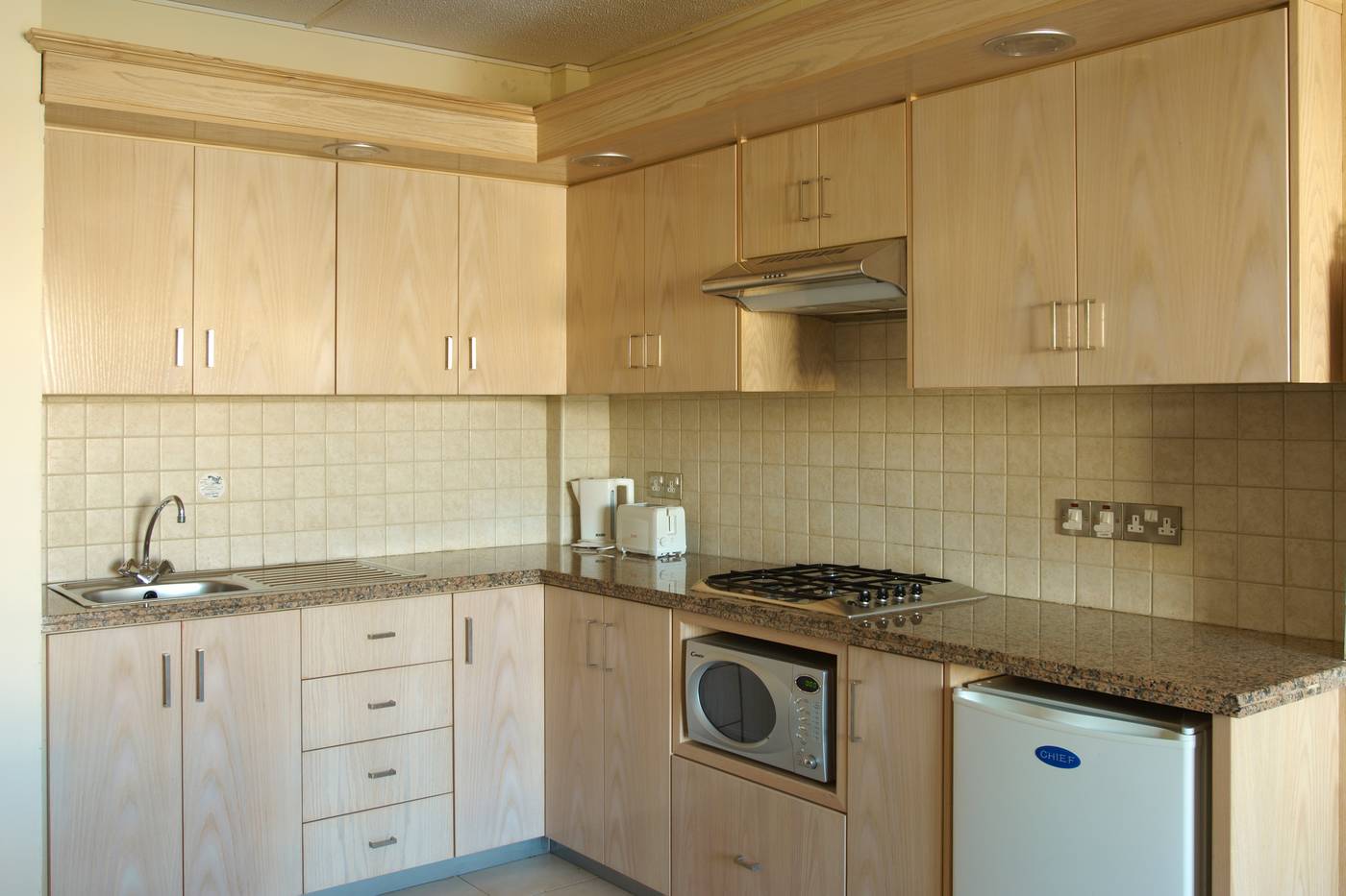 Senator-Hotel-Apartments-Room-46