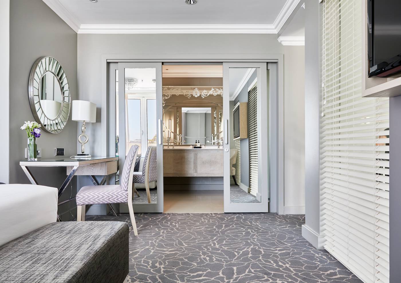 Queen-Victoria-Hotel-by-Newmark-Room-17