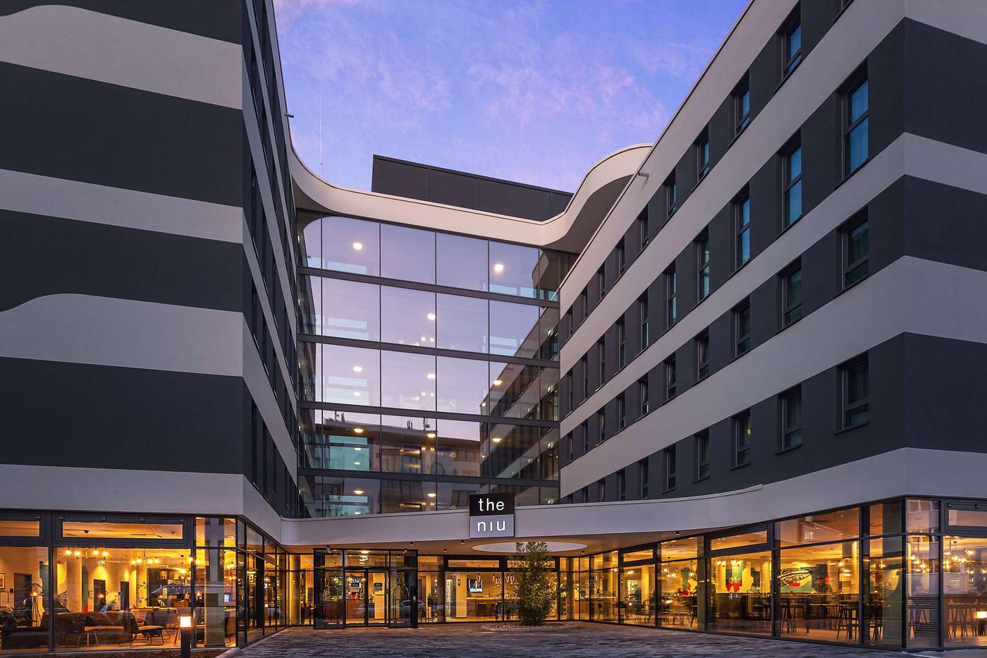Holiday Inn - The Niu, Mesh Stuttgart Messe-Germany-Stuttgart-General view-2