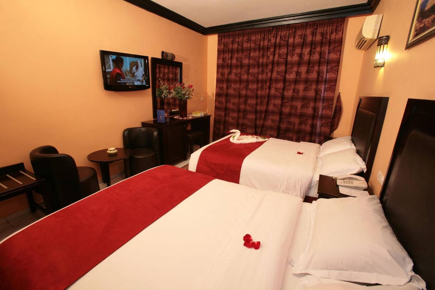 Imperial-Holiday---Spa-Room-28