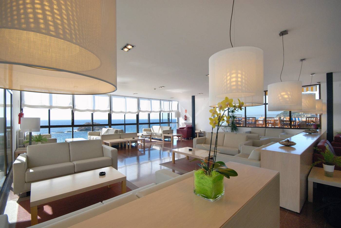 Premier-Gran-Hotel-Reymar---Spa-Lobby-40