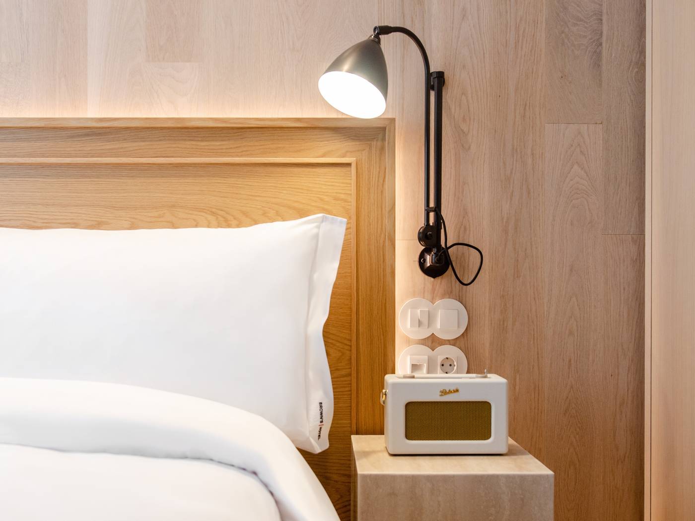 Browns-Avenue-Hotel-Room-43