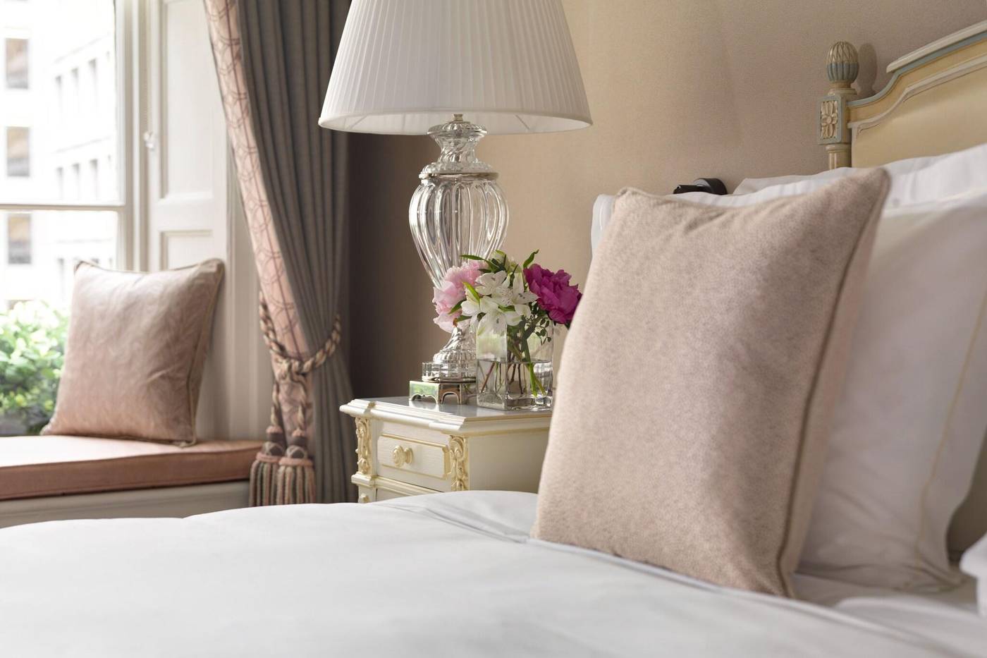 The-Shelbourne--Autograph-Collection-Room-47