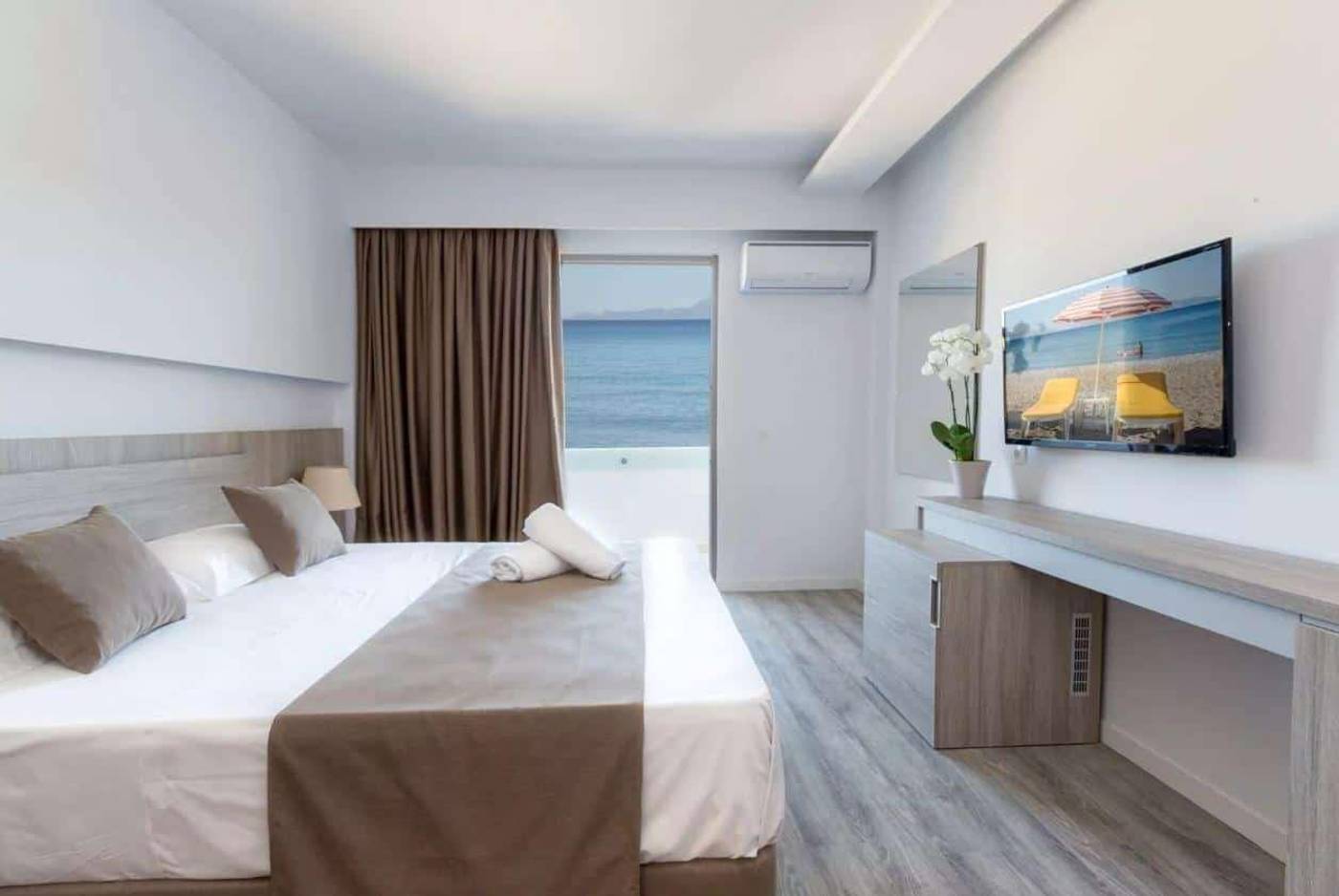 Akti-Imperial-Deluxe-Resort---Spa-Dolce-by-Wyndham-Room-26