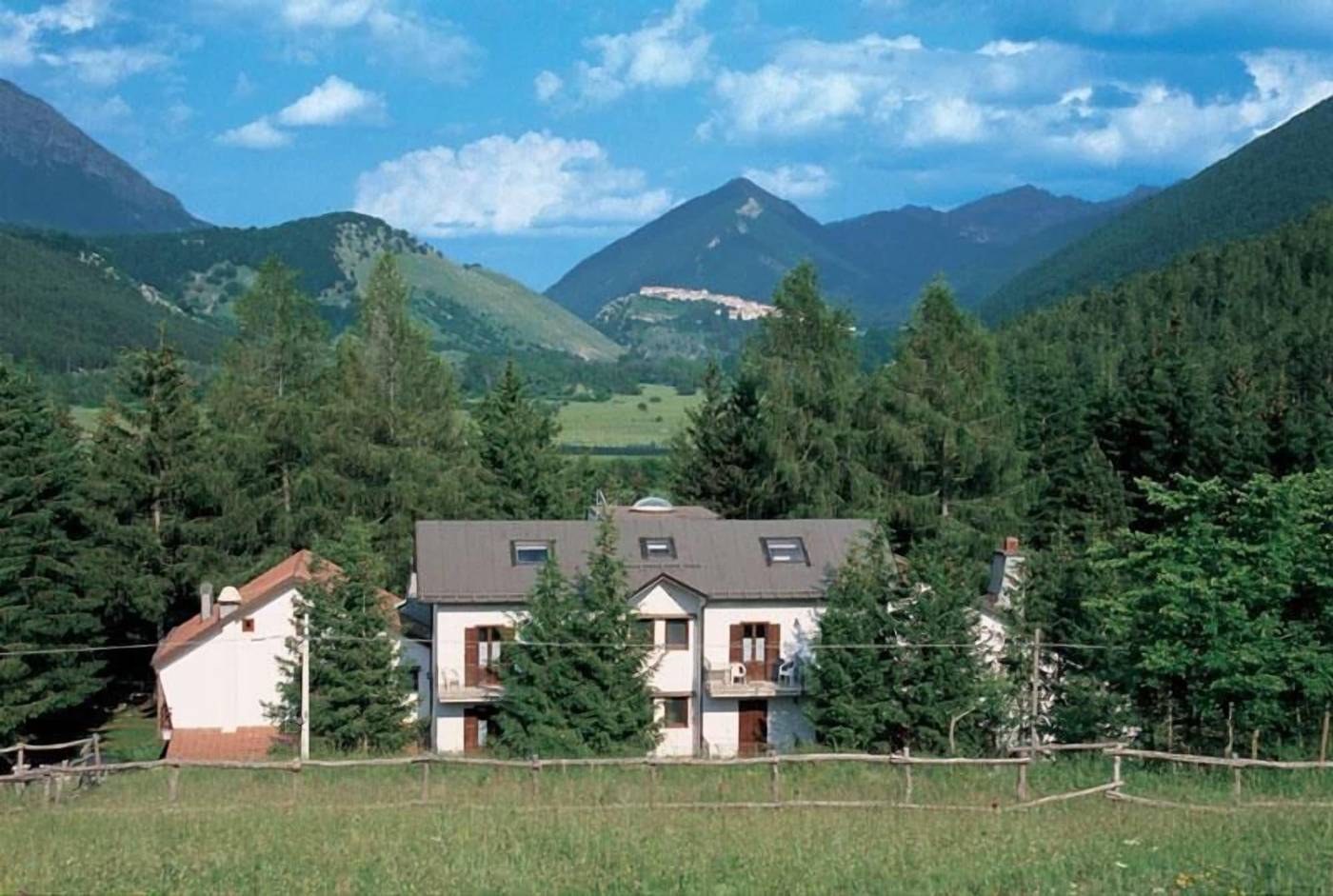 LH-Albergo-Paradiso-General-view-7