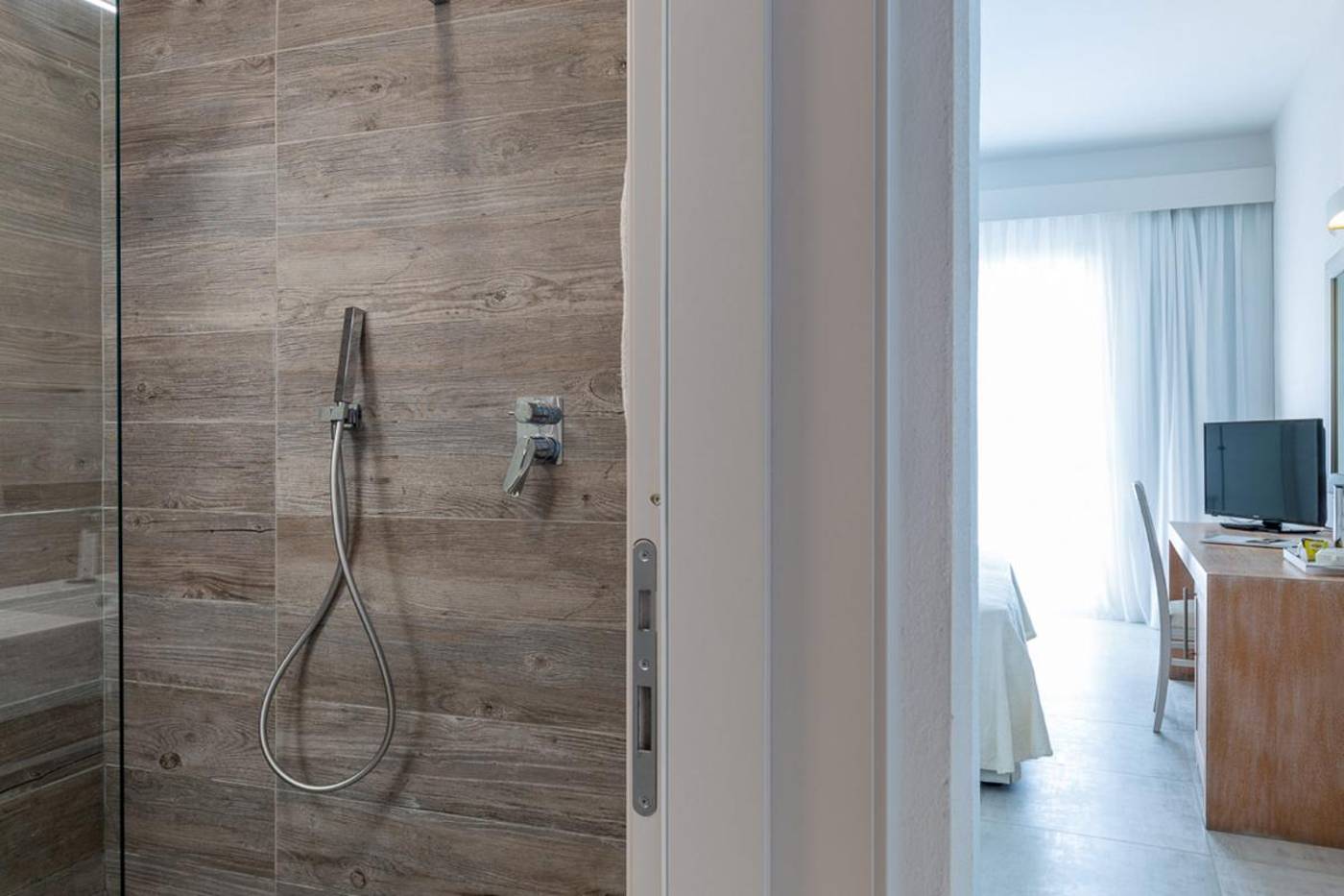 Flamingo-Hotel-Room-43