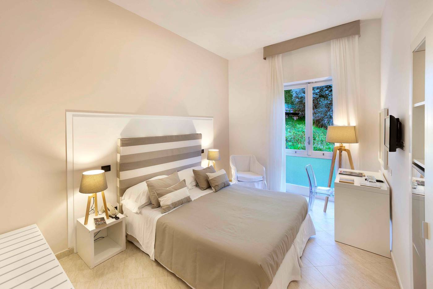 Rivage-Hotel-Room-14