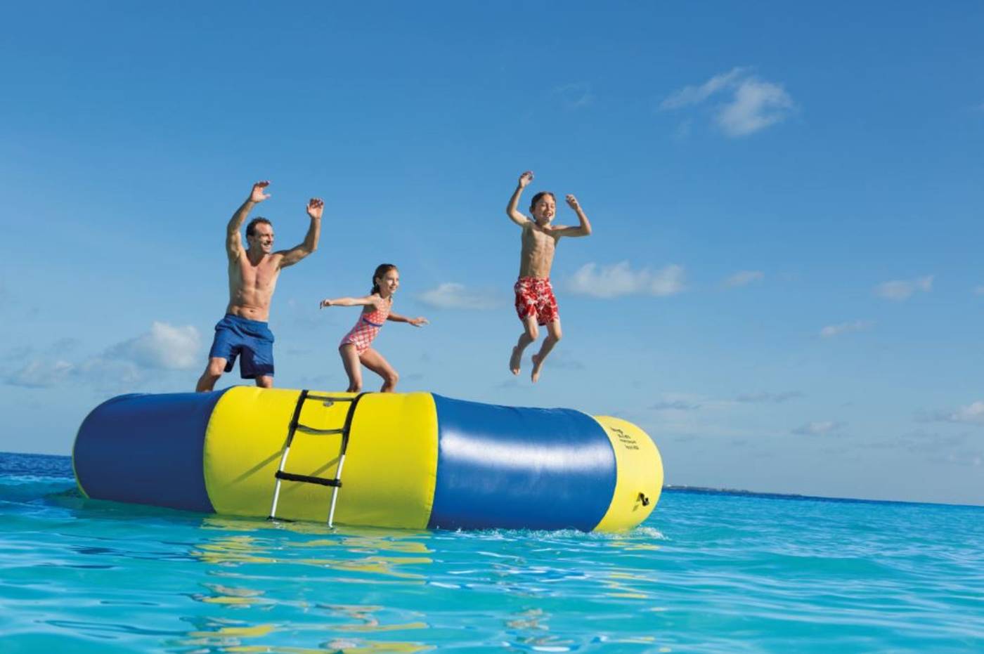 Dreams-Sands-Cancun-Resort---Spa-Sports-and-Entertainment-12