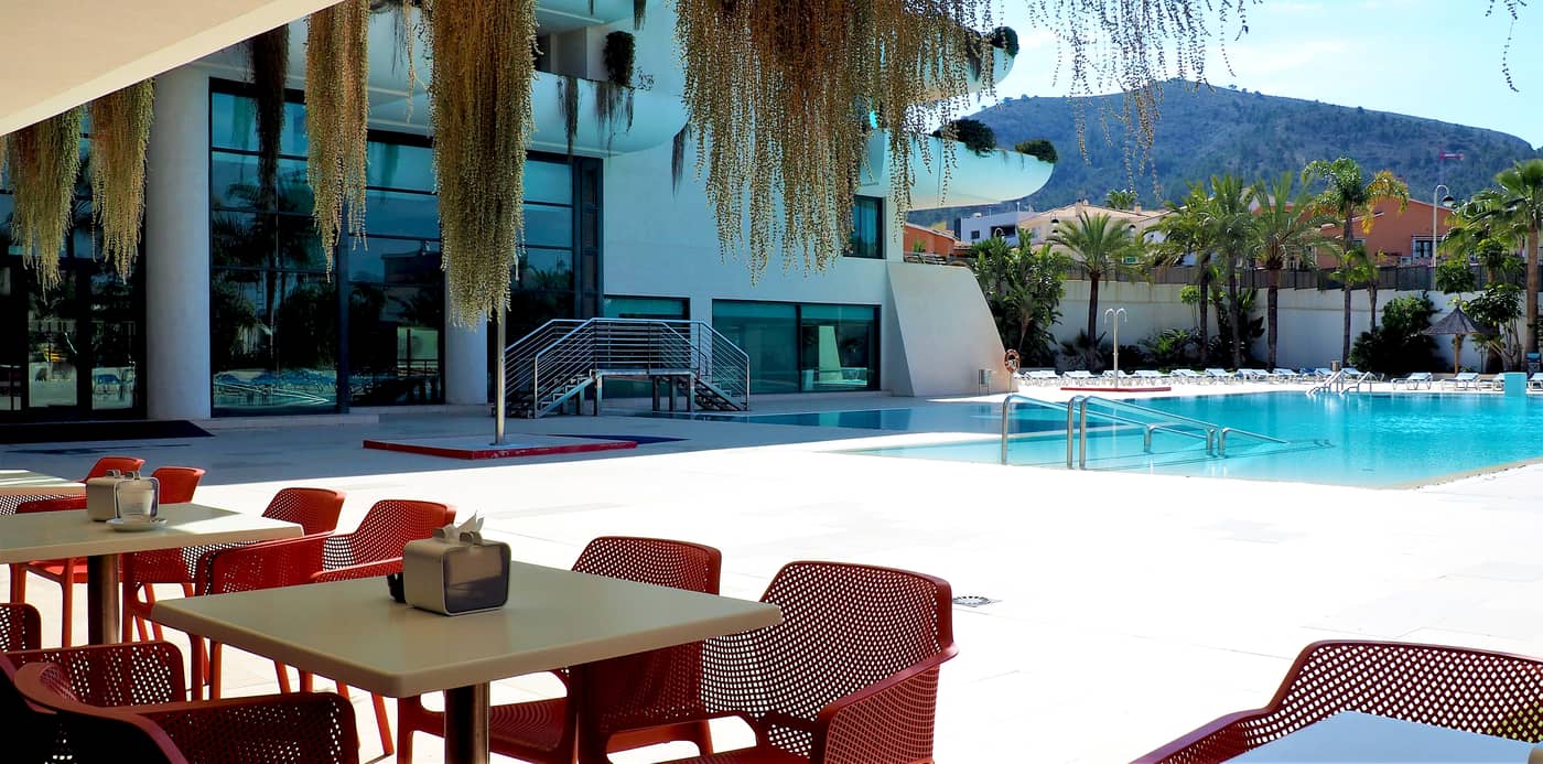 Deloix-Aqua-Center-Hotel-Bar-6