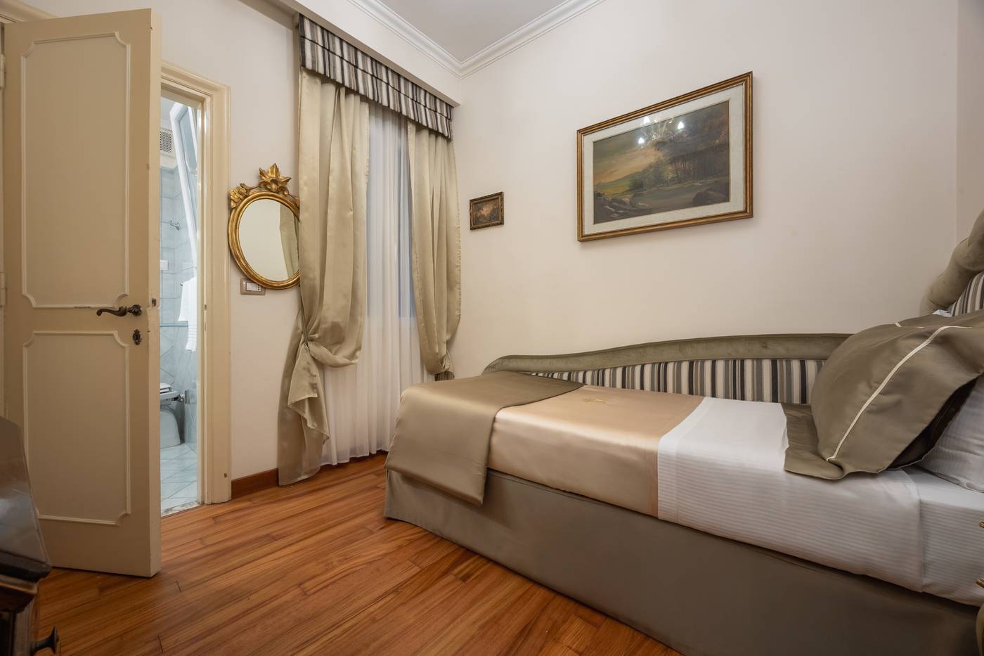 Hotel-Forum-Rome-Room-29