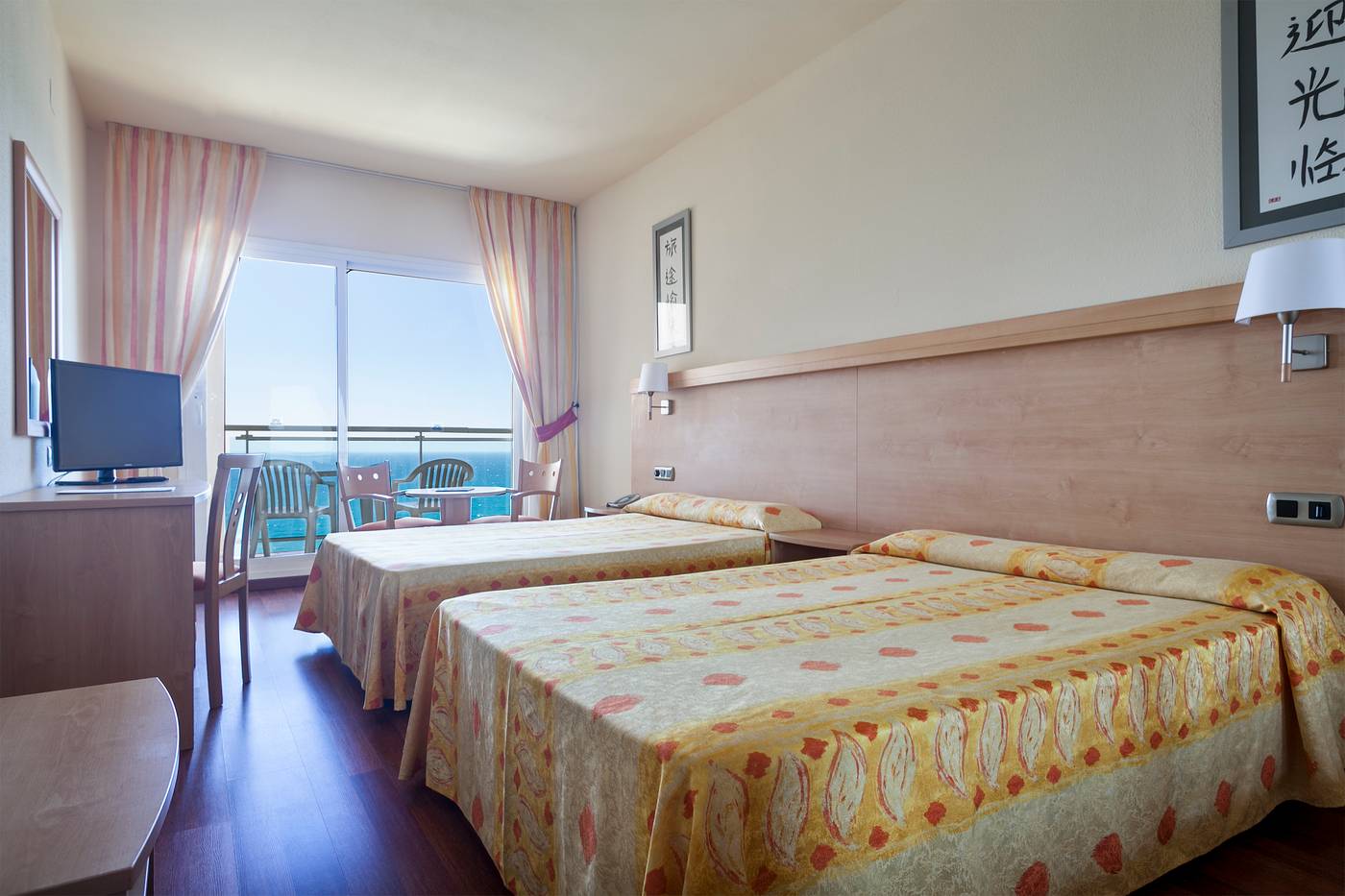 Best-Benalmadena-Room-10