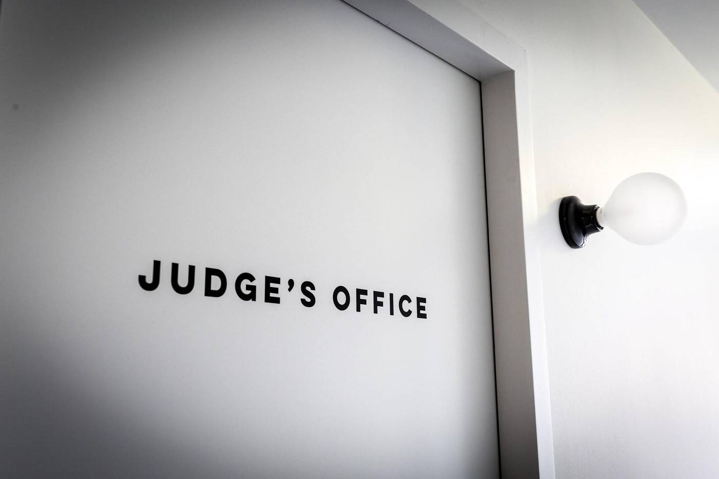 Court Hotel City Centre Utrecht-Netherlands-Utrecht-Lobby-9